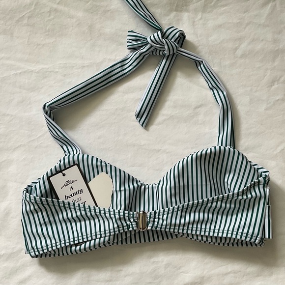 Green and White Striped top - Picture 3 of 4